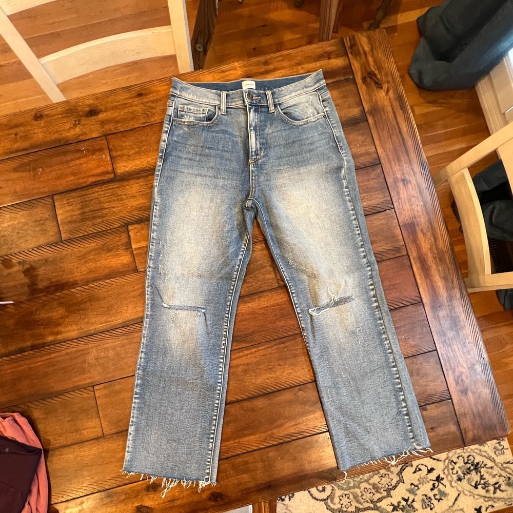Sneak Peek jeans